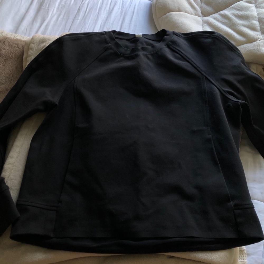 Lululemon sweatshirt